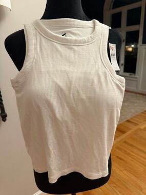 NWT Lou & Grey White Ribbed Tank Top with built in bra